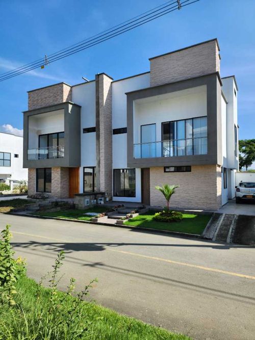 Casa de 5 alcobas en venta en Las Mercedes, Jamundí, 281 m² · foto 4 de 20