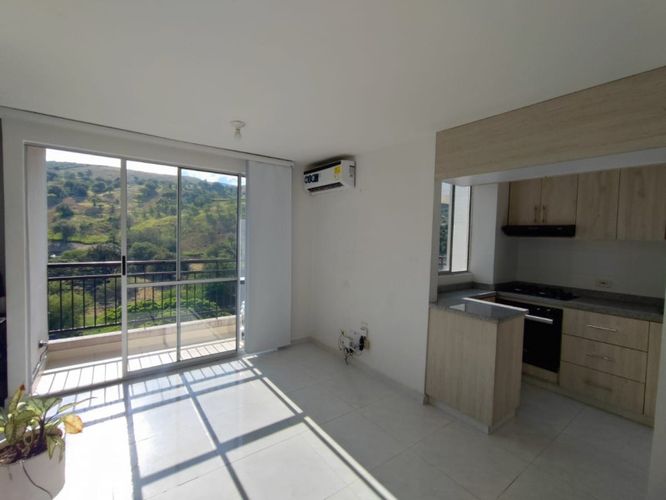 Apartamento de 2 alcobas en venta en Arroyohondo, Yumbo, 51 m² · foto 5 de 16