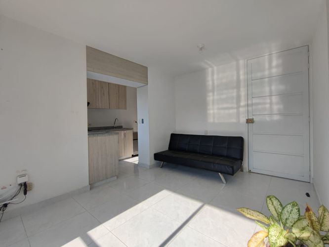 Apartamento de 2 alcobas en venta en Arroyohondo, Yumbo, 51 m² · foto 8 de 16