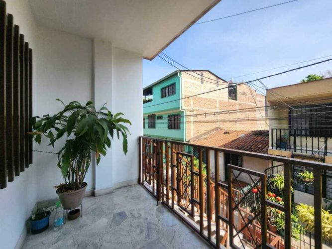 Casa de 8 alcobas en venta en Las Ceibas, Cali, 220 m² · foto 14 de 17
