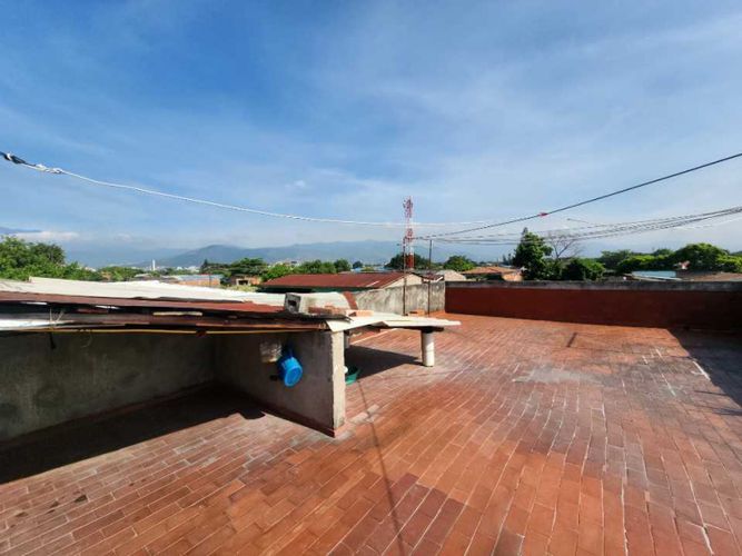 Casa de 8 alcobas en venta en Las Ceibas, Cali, 220 m² · foto 17 de 17