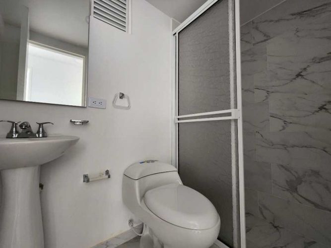 Apartamento de 2 alcobas en venta en Santa Rosa, Cali, 80 m² · foto 13 de 20