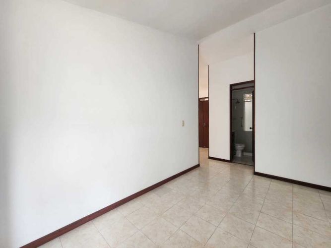 Casa de 3 alcobas en venta en El Castillo, Jamundí, 180 m² · foto 18 de 24