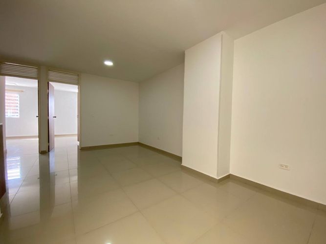 Edificio en venta en Junin, Cali, 408 m² · foto 3 de 22