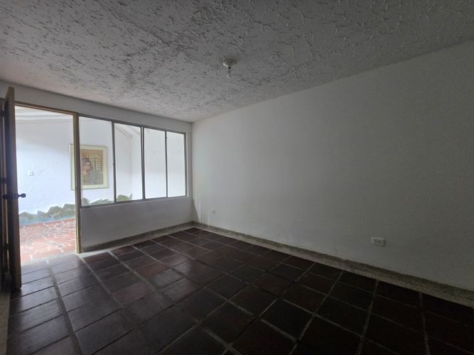 Casa de 3 alcobas en venta en La Flora, Cali, 280 m² · foto 19 de 24