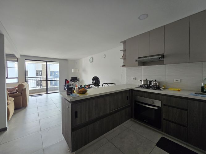 Apartamento de 2 alcobas en venta en Parque Natura, Jamundí, 76 m² · foto 2 de 24