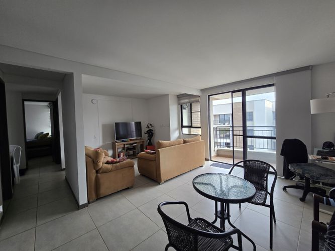 Apartamento de 2 alcobas en venta en Parque Natura, Jamundí, 76 m² · foto 8 de 24
