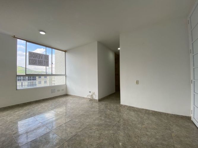 Apartamento de 3 alcobas en venta en Arroyohondo, Yumbo, 60 m² · foto 4 de 24