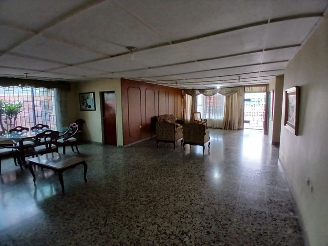 Casa en venta en El Poblado, Barranquilla · foto 3 de 24