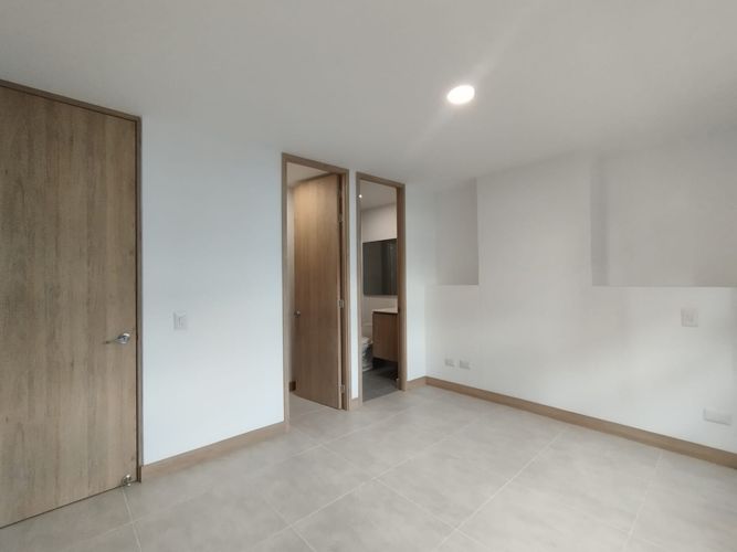 Apartamento de 2 alcobas en arriendo en El Poblado, Medellín, 72 m² · foto 6 de 20