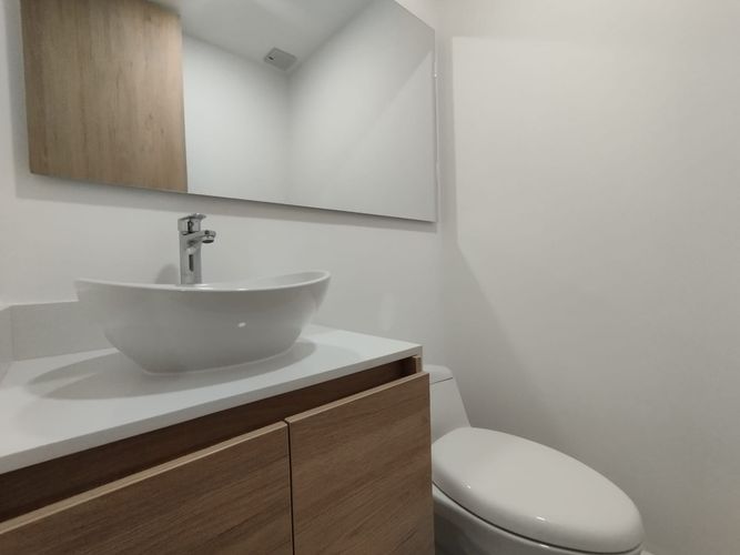 Apartamento de 2 alcobas en arriendo en El Poblado, Medellín, 72 m² · foto 14 de 20