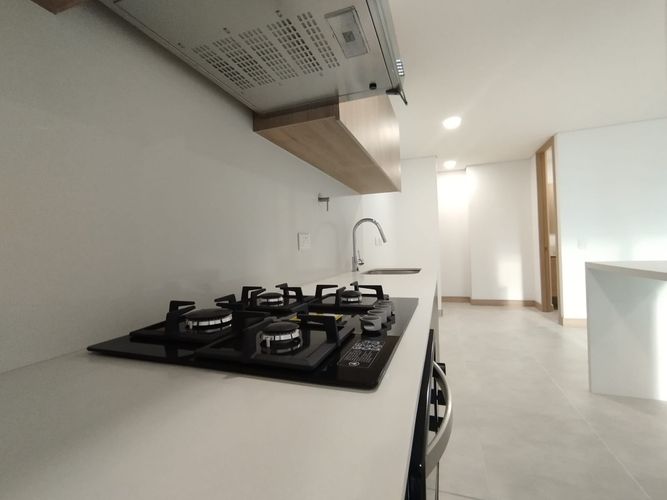 Apartamento de 2 alcobas en arriendo en El Poblado, Medellín, 72 m² · foto 17 de 20