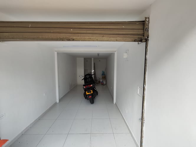 Local en arriendo en Laureles, Medellín, 18 m² · foto 2 de 9