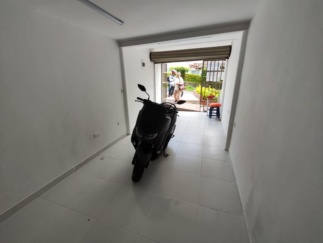 Local en arriendo en Laureles, Medellín, 18 m² · foto 5 de 9