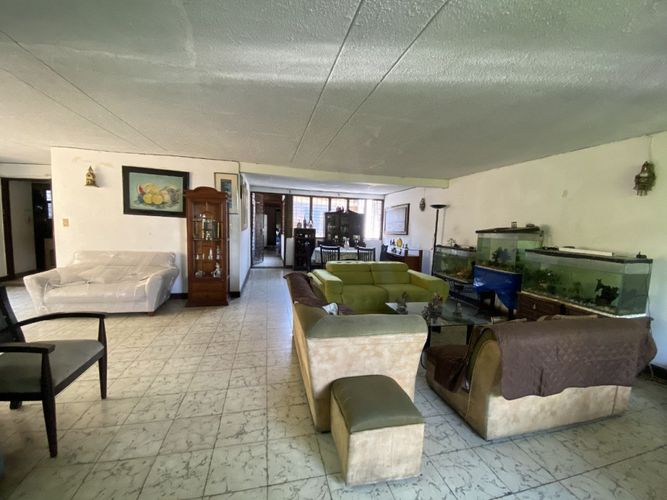 Casa de 8 alcobas en venta en La Flora, Cali, 400 m² · foto 15 de 15