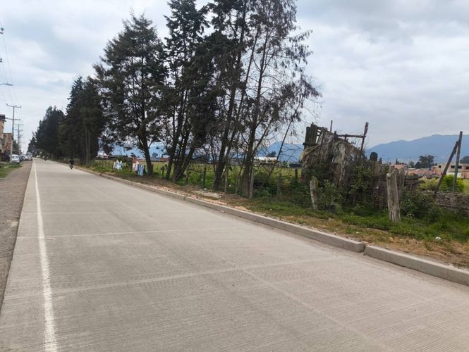 Casa de 9 alcobas en venta en San Pablo, Zipaquirá, 225 m² · foto 2 de 18