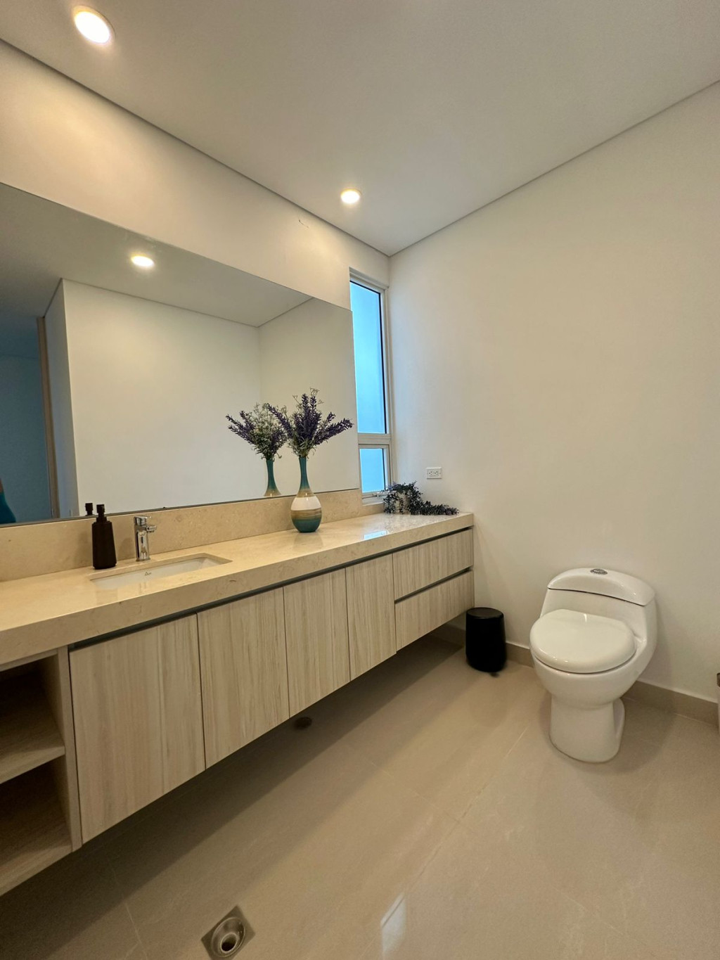 Apartamento en venta en Rodadero Sur, Santa Marta · foto 4 de 24