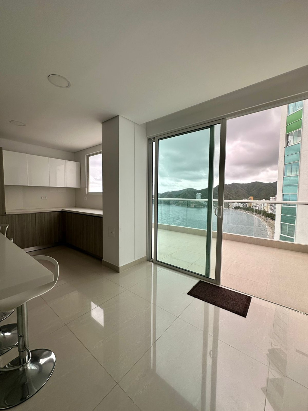 Apartamento en venta en Rodadero Sur, Santa Marta · foto 8 de 24