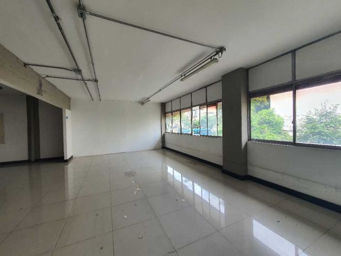 Edificio en venta en La Flora, Cali, 3560 m² · foto 11 de 15