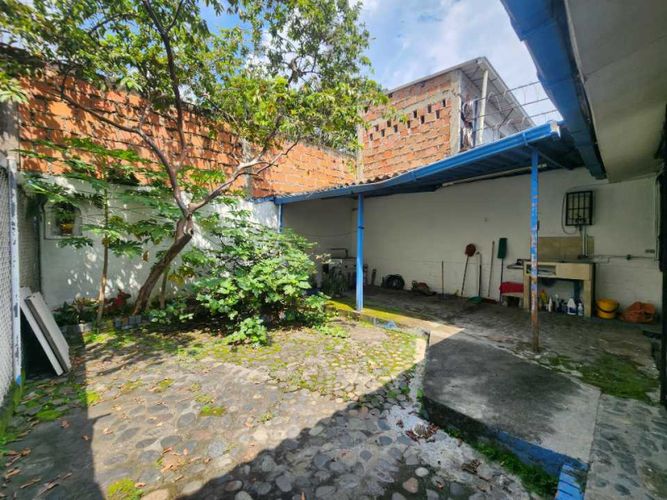 Casa de 6 alcobas en venta en Prados Del Norte, Cali, 177 m² · foto 3 de 11