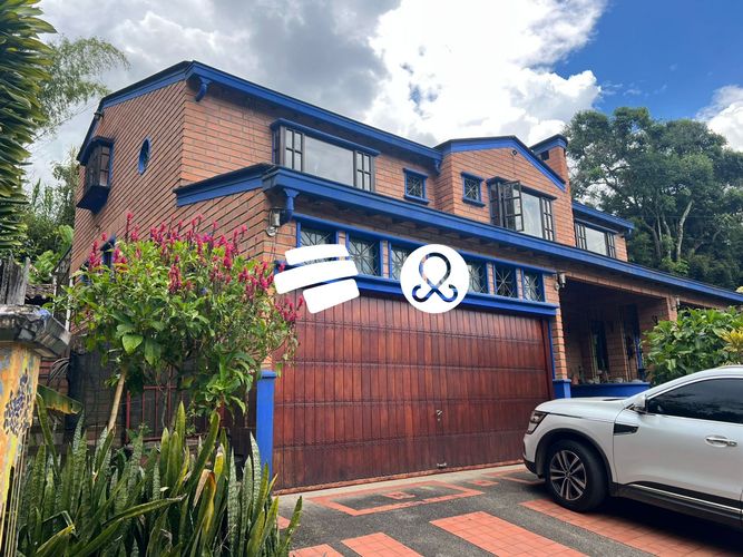 Casa de 5 alcobas en venta en Pueblo Viejo, La Estrella, 250 m² · foto 3 de 16