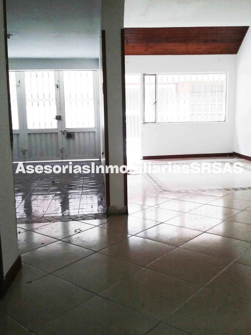 Casa de 5 alcobas en venta en Gilmar, Bogotá, 320 m² · foto 5 de 19
