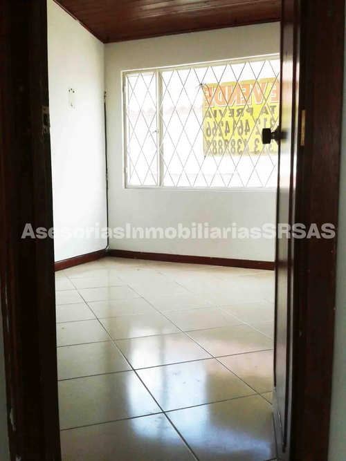 Casa de 5 alcobas en venta en Gilmar, Bogotá, 320 m² · foto 15 de 19