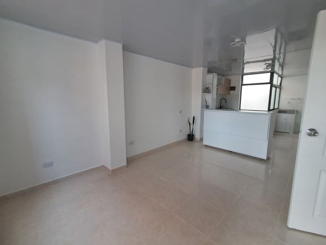 Apartamento de 3 alcobas en arriendo en La Gloria, Medellín, 75 m² · foto 4 de 20