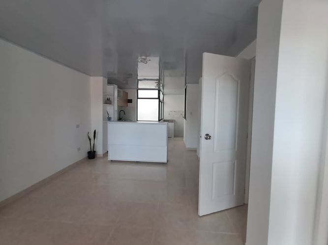 Apartamento de 3 alcobas en arriendo en La Gloria, Medellín, 75 m² · foto 5 de 20