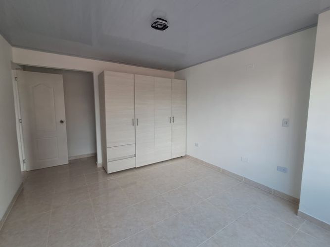 Apartamento de 3 alcobas en arriendo en La Gloria, Medellín, 75 m² · foto 7 de 20