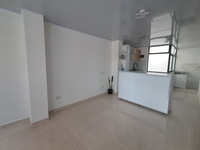 Apartamento de 3 alcobas en arriendo en La Gloria, Medellín, 75 m² · foto 8 de 20