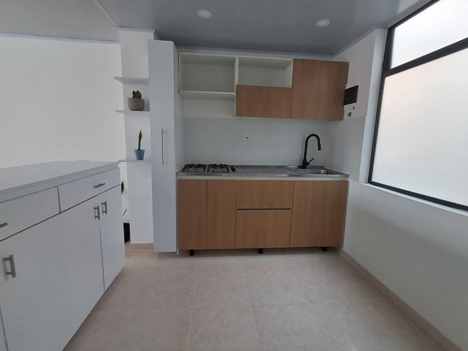 Apartamento de 3 alcobas en arriendo en La Gloria, Medellín, 75 m² · foto 14 de 20
