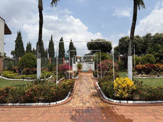 Casa de 3 alcobas en venta en Versalles, Floridablanca, 132 m² · foto 23 de 24