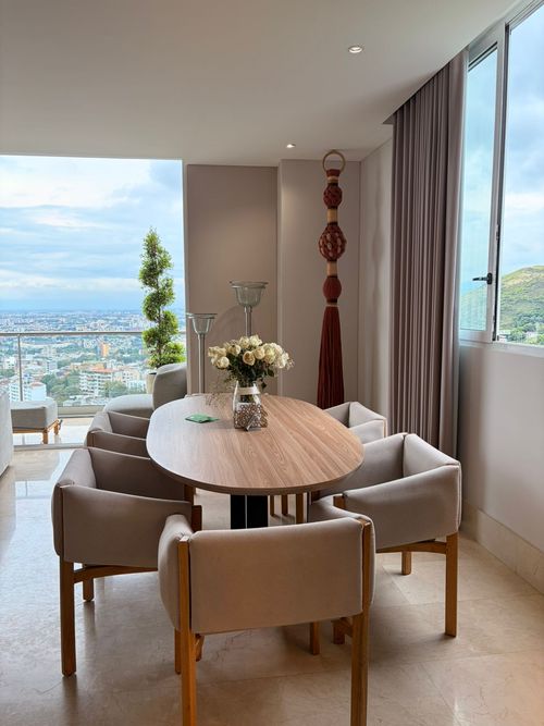 Apartamento de 3 alcobas en venta en Cristales, Cali, 180 m² · foto 2 de 7