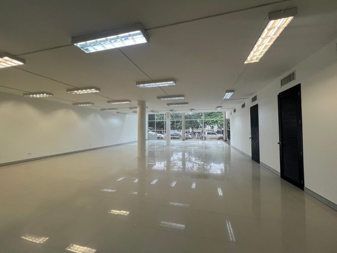 Local en arriendo en El Bosque, Cali, 450 m² · foto 6 de 22