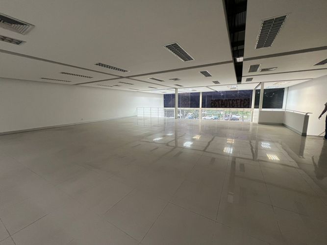 Local en arriendo en El Bosque, Cali, 450 m² · foto 15 de 22