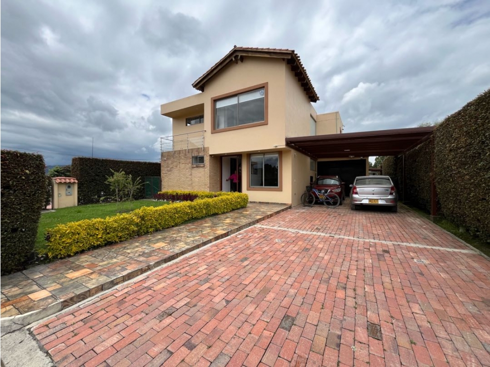 Casa en venta en Chuntame, Cajicá · foto 2 de 24