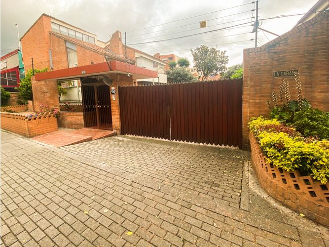 Casa en venta en Cedritos, Bogotá · foto 2 de 24