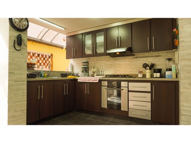 Casa en venta en Cedritos, Bogotá · foto 3 de 24