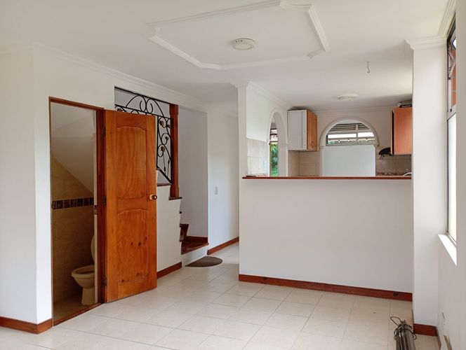 Casa de 3 alcobas en arriendo en Robledo, Medellín, 110 m² · foto 2 de 17