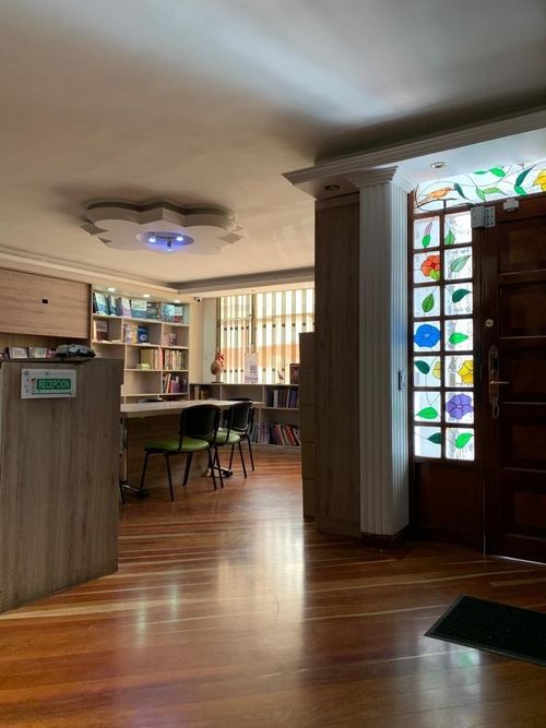 Casa de 6 alcobas en venta en Multicentro, Bogotá, 280 m² · foto 10 de 20