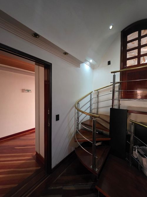 Casa de 6 alcobas en venta en Multicentro, Bogotá, 280 m² · foto 16 de 20