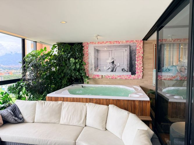 Apartamento de 4 alcobas en venta en El Poblado, Medellín, 230 m² · foto 18 de 18