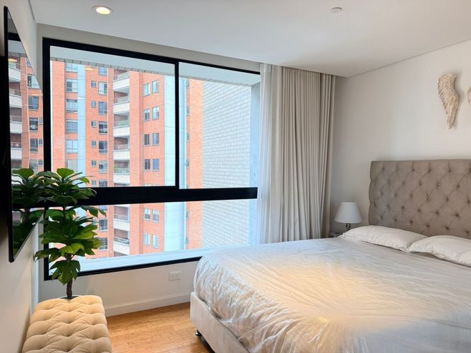 Apartamento de 4 alcobas en venta en El Poblado, Medellín, 230 m² · foto 10 de 18
