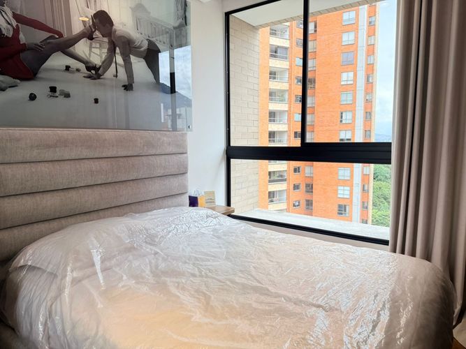 Apartamento de 4 alcobas en venta en El Poblado, Medellín, 230 m² · foto 9 de 18