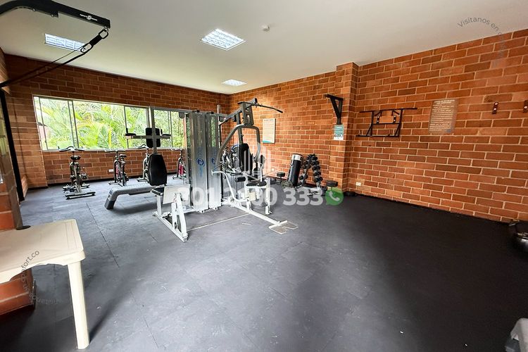 Apartamento de 3 alcobas en venta en Loma De Los Bernal, Medellín, 90 m² · foto 19 de 22