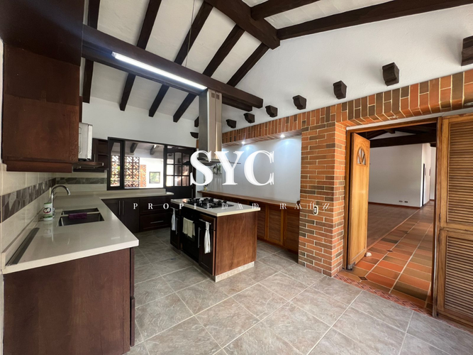 Casa de 3 alcobas en venta en Llano Grande, Rionegro · foto 3 de 24