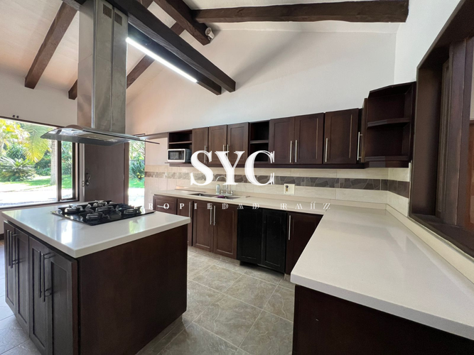Casa de 3 alcobas en venta en Llano Grande, Rionegro · foto 5 de 24