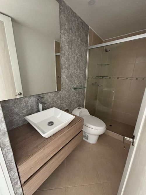 Apartamento de 3 alcobas en arriendo en Loma Del Esmeraldal, Envigado, 88 m² · foto 11 de 15