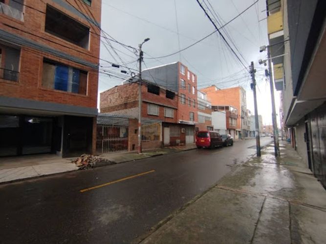 Apartamento de 3 alcobas en venta en Santa Rosita, Bogotá, 60 m² · foto 2 de 15